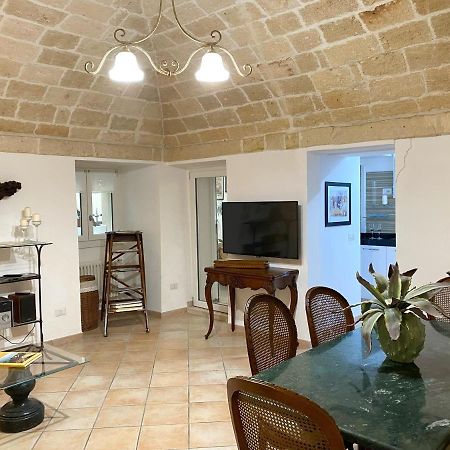 La Dimora Del Mercante - Puglia Mia Apartments Monopoli Bagian luar foto