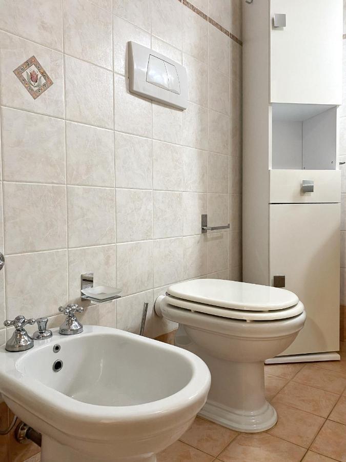 La Dimora Del Mercante - Puglia Mia Apartments Monopoli Bagian luar foto