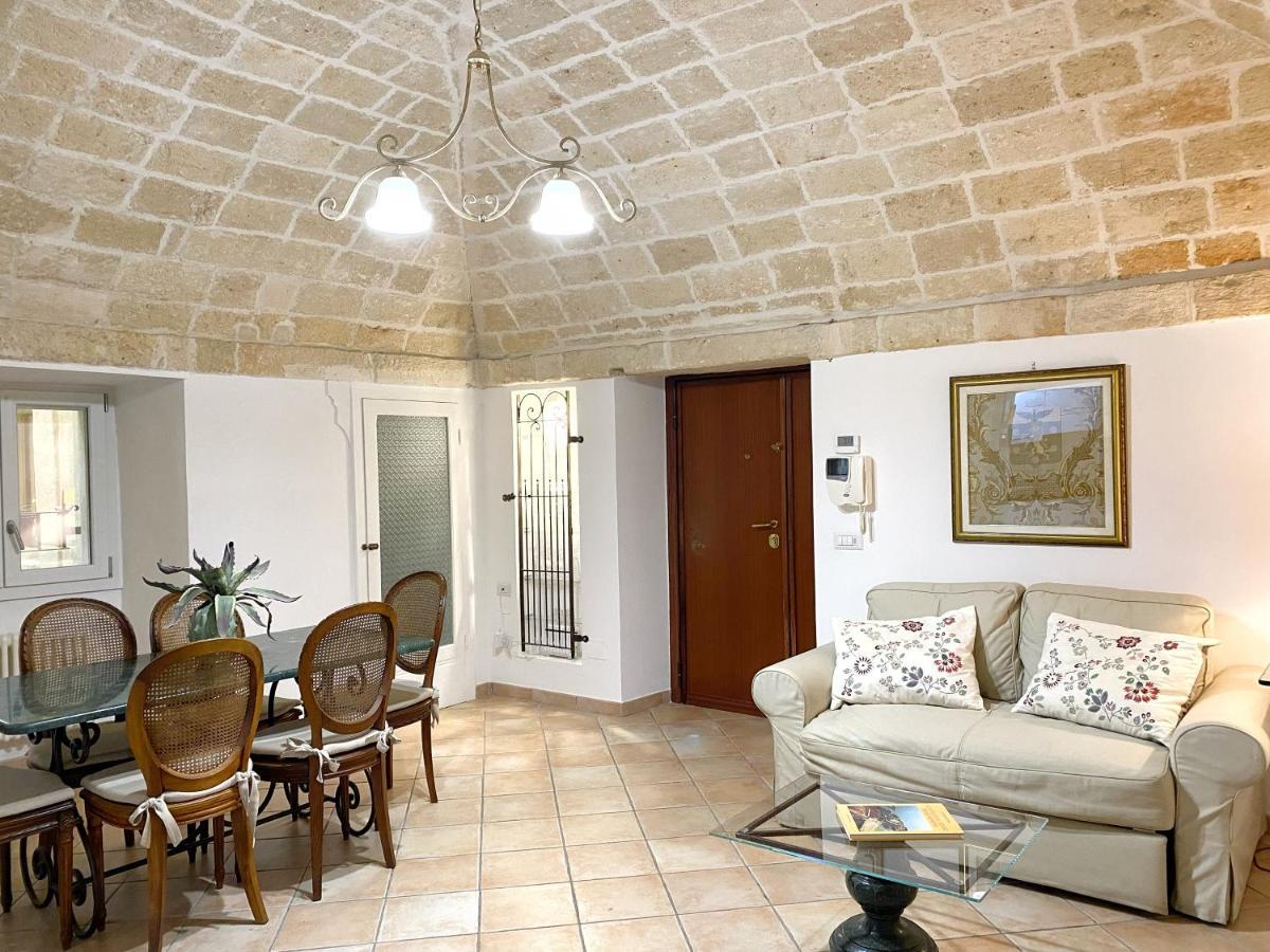 La Dimora Del Mercante - Puglia Mia Apartments Monopoli Bagian luar foto
