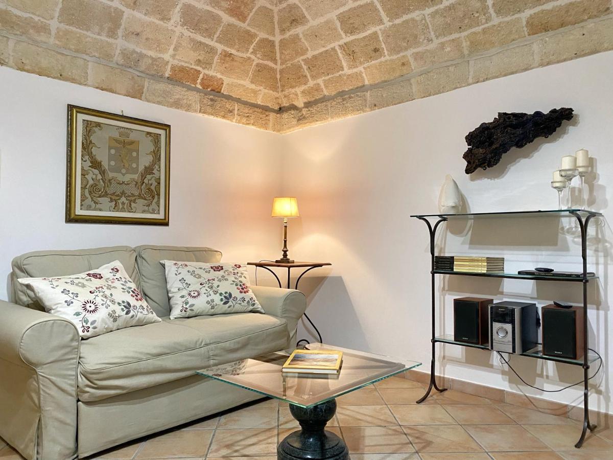 La Dimora Del Mercante - Puglia Mia Apartments Monopoli Bagian luar foto