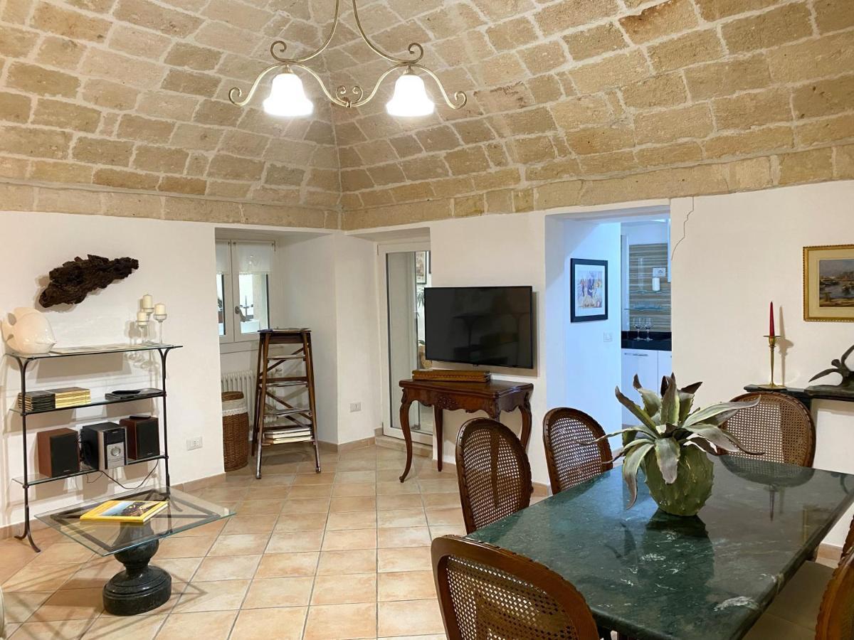 La Dimora Del Mercante - Puglia Mia Apartments Monopoli Bagian luar foto