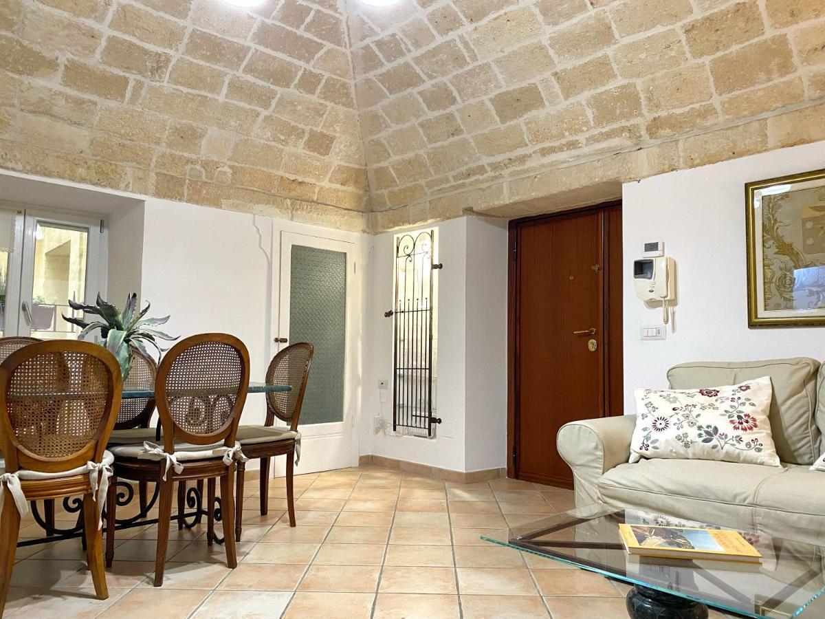 La Dimora Del Mercante - Puglia Mia Apartments Monopoli Bagian luar foto